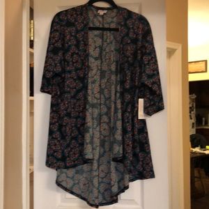 Lularoe Lindsay kimono size small
